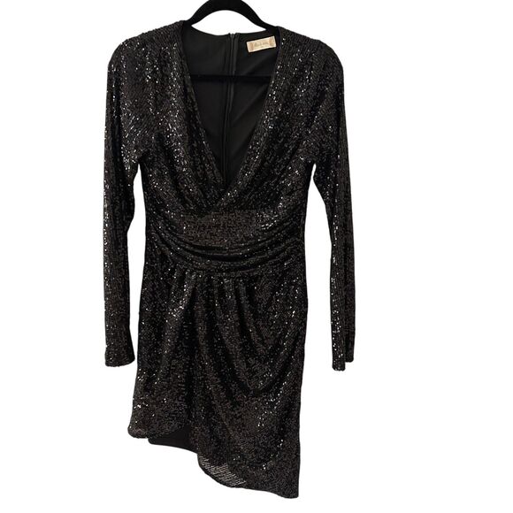 Altar'd State Black V-Neck Sequin Long Sleeve Mini Asymmetrical Dress Size M - Picture 1 of 7